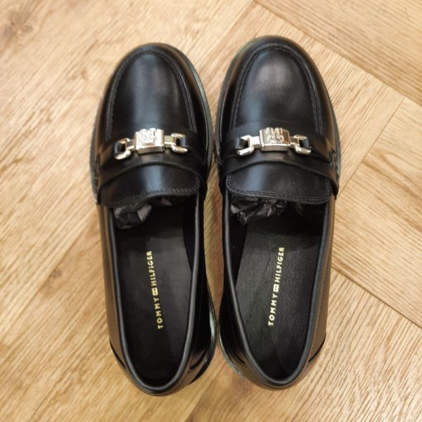 Tommy Hilfiger Hardware Loafer – Image 3