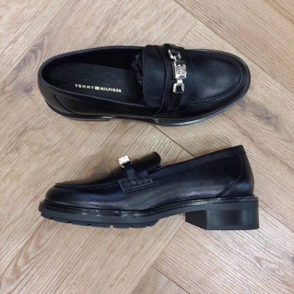 Tommy Hilfiger Hardware Loafer – Image 4