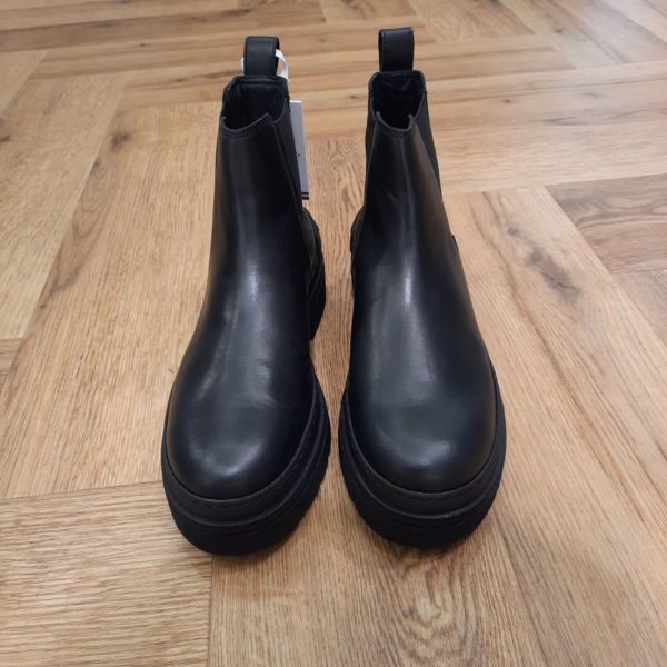 Casual Leather Flat Boot Black – Image 2