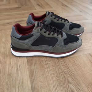 Hoff Sneakers Mexicali-Fondée en Espagne en 2016, Hoff est née pour brouiller la frontière entre la qualité, le design incroyable et des prix vraiment équitables. La marque a été conçue comme une marque de mode considérant l’authenticité comme une valeur essentielle. Hoff a un caractère créatif et global défini dans sa conception. La façon de l’exprimer s’inspire des lieux emblématiques du monde pour créer des modèles uniques. La marque espagnole conçoit ses baskets de façon à ce qu'elles soient portées à tout moment quel que soit l’endroit. Sa philosophie est la suivante : "le monde est notre paysage, la créativité, notre façon d’être et le voyage, le but !" Découvre vite notre gamme de sneakers Hoff pour homme et femme