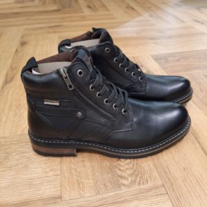 Redskins Eternity Noir-bottines en cuir noir pour homme-boots homme-chaussures redskins-Les chaussures Redskins Footwear allient style et qualité, garantissant des matériaux conformes et fabriquées dans des usines partenaires.