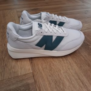 New Balance 370 CC