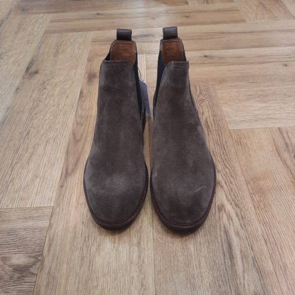 Boots Leeds Road – Image 2