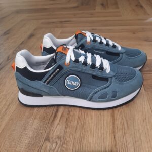 Travis Sport Bold Stone-baskets colmar travis sport bold en bleu-Composition Tige : 52 % cuir de vachette suédé + 28 % polyester + 10 % nylon + 10 % polyuréthane Doublure : 100 % polyester Première : 100 % polyester Semelle : 70 % EVA + 25 % caoutchouc + 5 % TPU