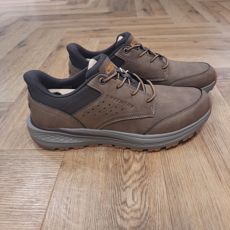 Slip-ins Relaxed Fit-Slade Ultra - Ronan-chaussures skechers pour homme-Air-Cooled Memory Foam La mousse à mémoire de forme Skechers Air-Cooled Memory Foam® diminue les points de pression, offre un confort instantané et une bonne respirabilité.