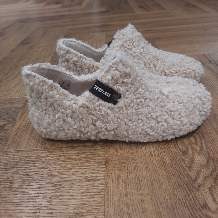 Yoi Curly Beige