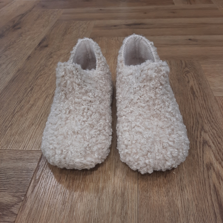 Yoi Curly Beige – Image 2