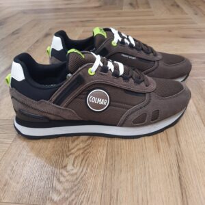 Travis Sport Colors-baskets homme colmar en marron-Avec leur cachet sportif et leur style raffiné, les sneakers TRAVIS SPORT COLORS se distinguent par leurs associations de couleurs et leurs détails soignés pour bouger avec style au quotidien.