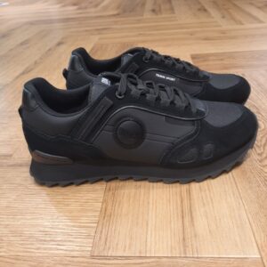 Travis Sport Rash-chaussures homme colmar-Une énergie urbaine et des teintes sombres caractérisent les sneakers TRAVIS SPORT RASH, dont le design dynamique rehausse le cachet et le style dans la composition de looks affirmés et contemporains.
